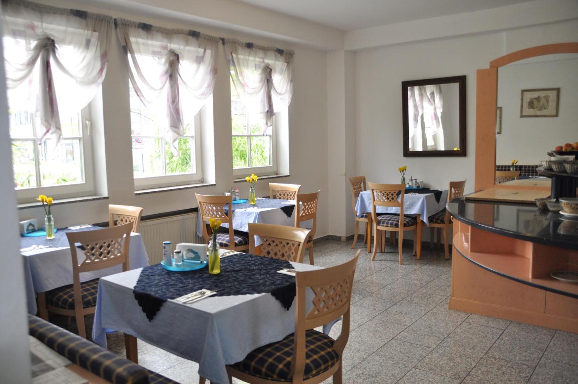 Hotel Hornung ดาร์มชตัดต์ ภายนอก รูปภาพ